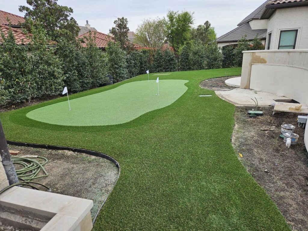 DIY Backyard Putting Green Guide